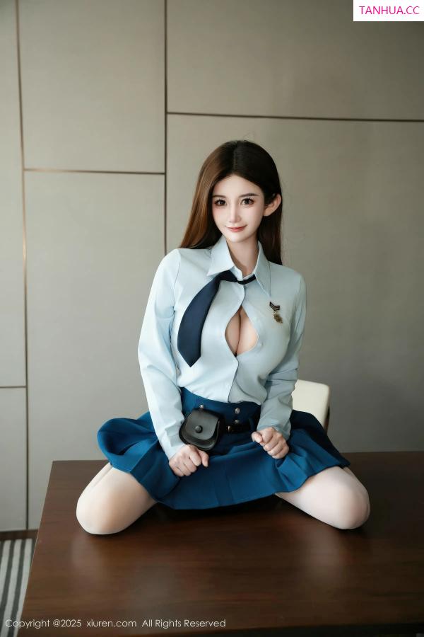   [XiuRen]高清写真图 2025.12.23 No.11141 苏甜橙子 JK制服第35张图片